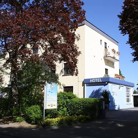 Am Schwimmbad Hotel